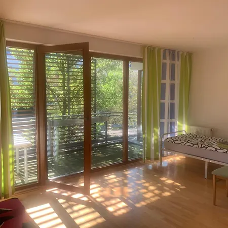 Apartment Lovely 3 For 4 P, Messe, U-bahn, Park *