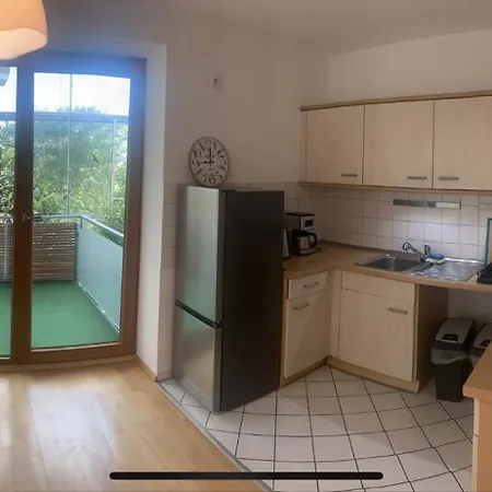 Apartament Lovely 3 For 4 P, Messe, U-bahn, Park Hanower